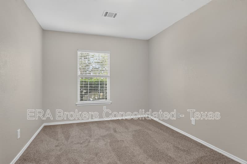 San Antonio House: 5938 Southern Knoll