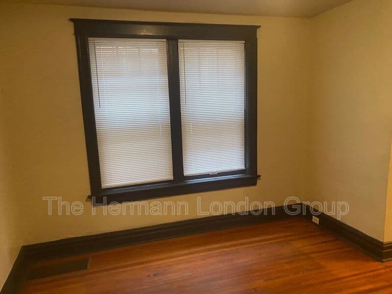 Saint Louis Condo: 2606 Oregon Avenue