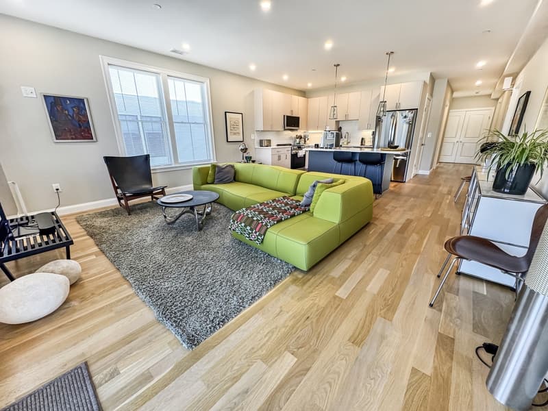 Boston Condo: 40 Waverly Street
