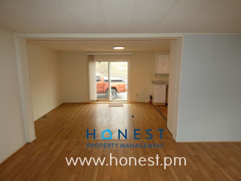 Augusta House: 146 Sewall Street