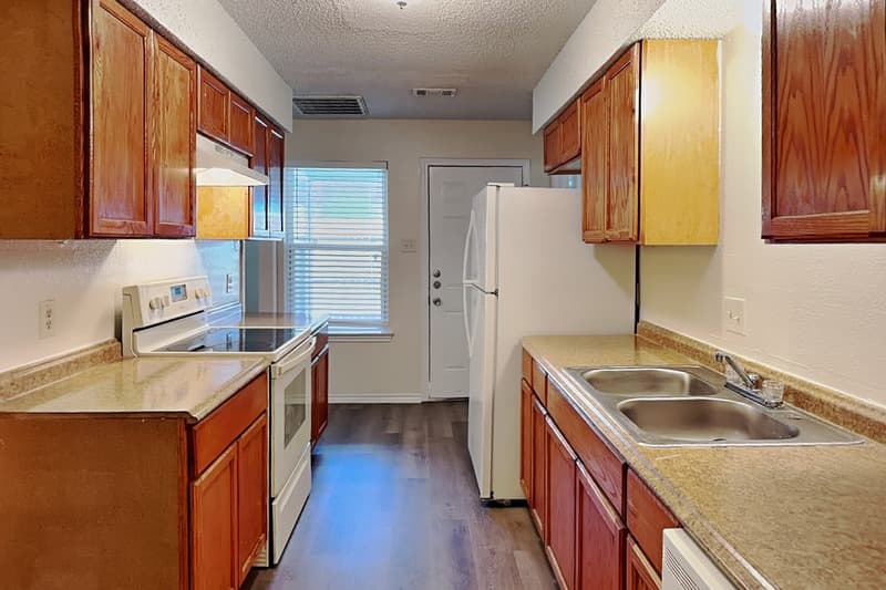 Forest Hill Condo: 3405 Republic Dr