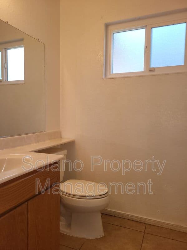 Vallejo House: 125 Serpentine Drive