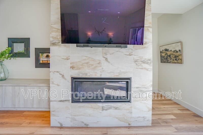 Camas Townhome: 4733 Southeast Ascension Drive