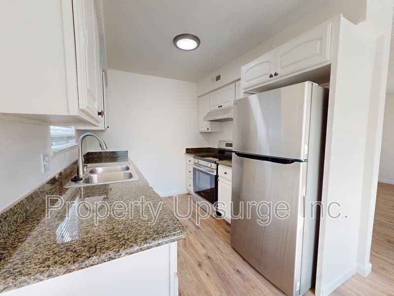 Marysville Condo: 1340 Hobart Drive - D