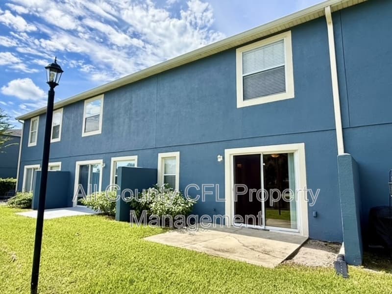 Orlando Townhome: 12720 Lexington Summit Street