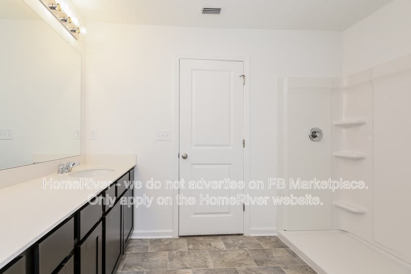 Jacksonville House: 5020 Bramante Dr