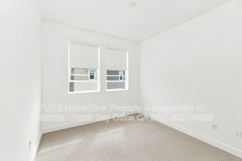 Santa Rosa Condo: 259 Gambrel Circle
