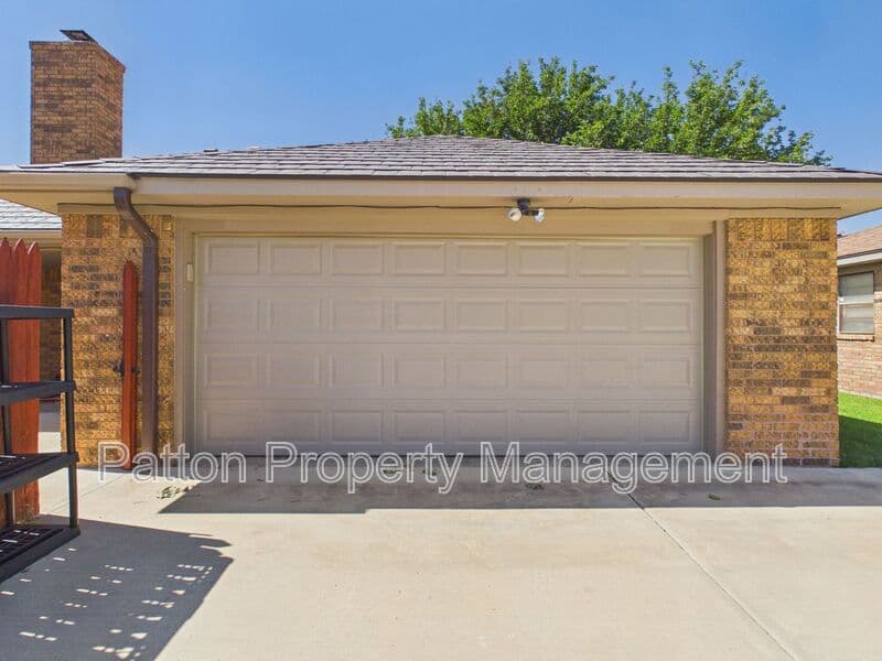 Amarillo House: 6810 Montague