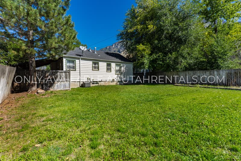 Provo House: 1278 E 520 S