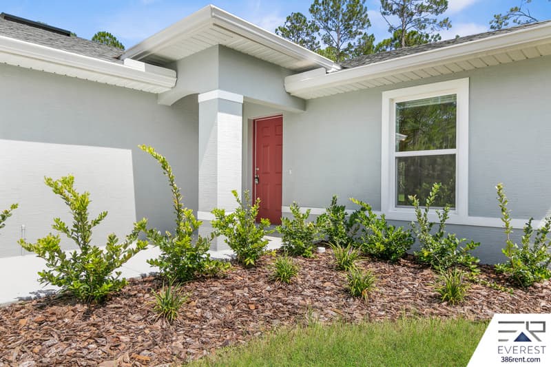Palm Coast House: 104 Slumber Meadow