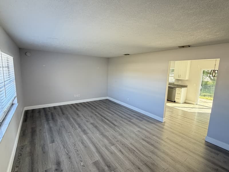 Orlando House: 1313 Summer Breeze Road