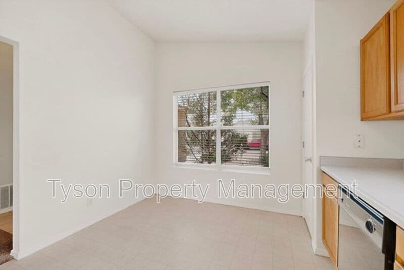 Rio Rancho House: 908 Bursum Ln