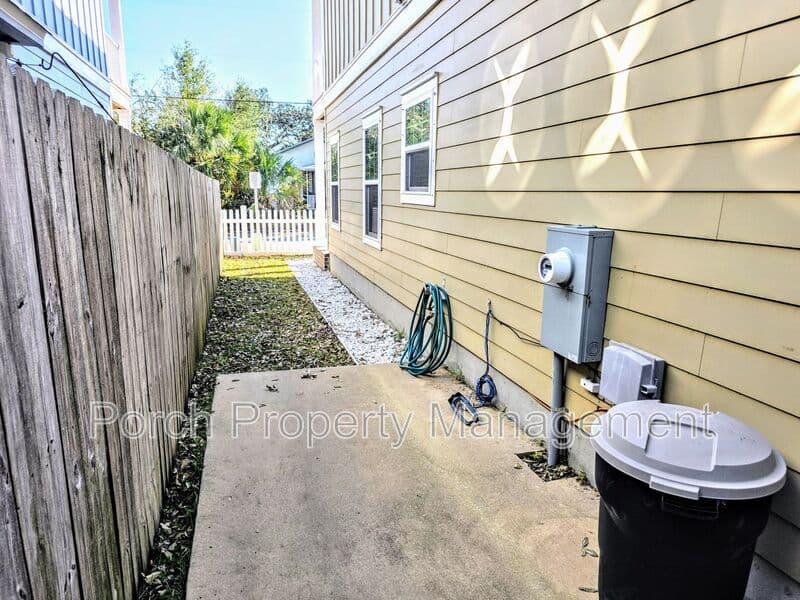 Pensacola House: 708 W Intendencia