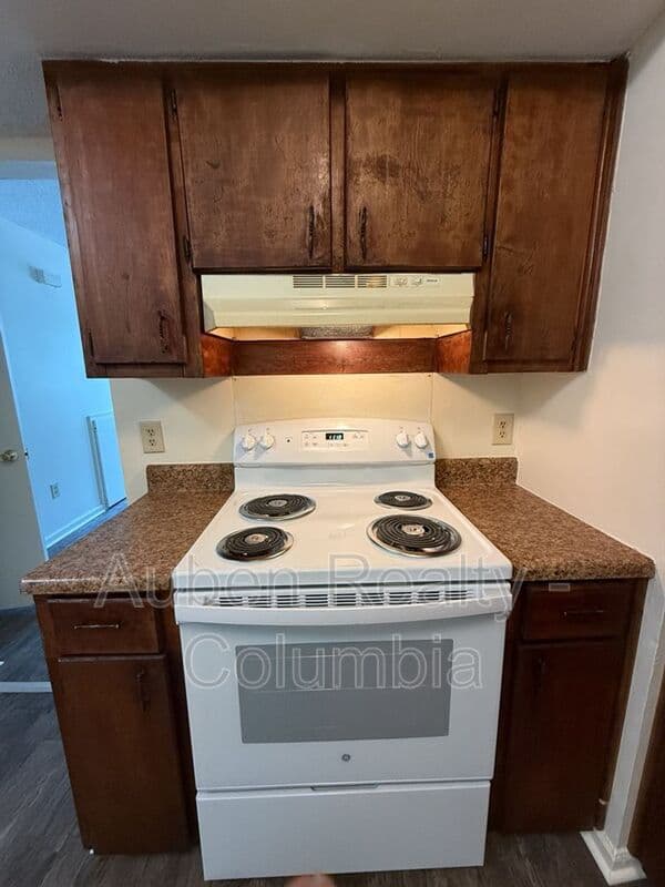 Columbia Condo: 3606 Medical Dr