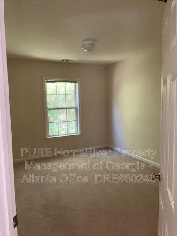 Kennesaw House: 1624 Hemburg Trce NW