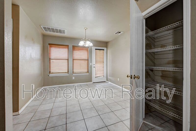 Edmond House: 1617 NW 148th Street