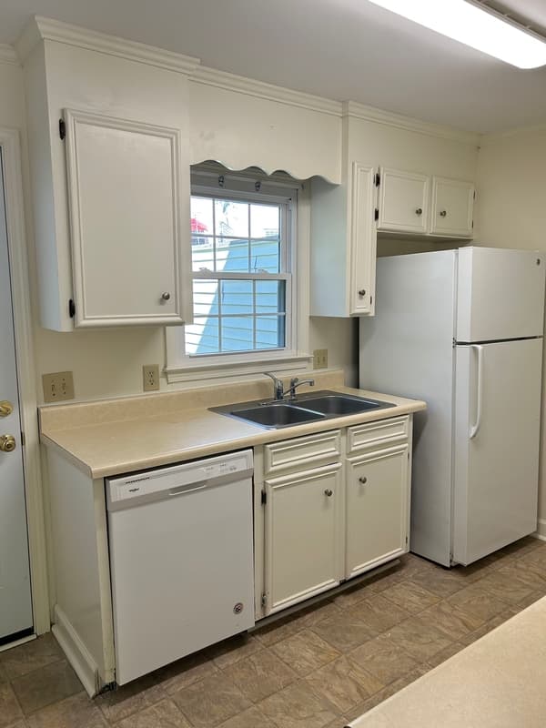 Mauldin Condo: 107 Rainbow Circle - 9