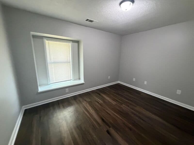 Olive Branch House: 7211 Grove Park Rd