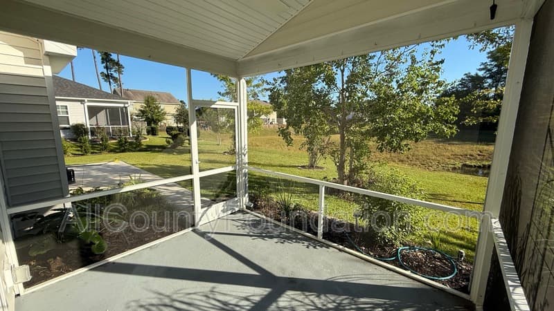 Summerville House: 2512 Hummingbird Lane