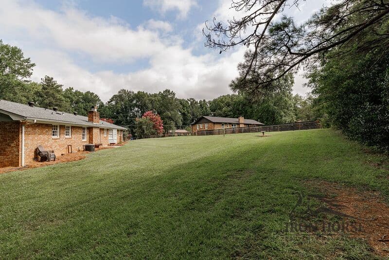Watkinsville House: 1190 Arrowhead Road