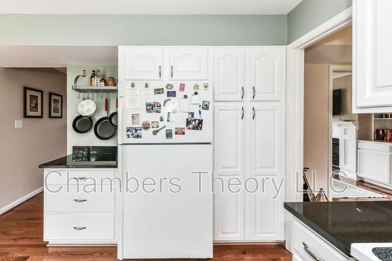 Herndon House: 1350 Shallow Ford Rd