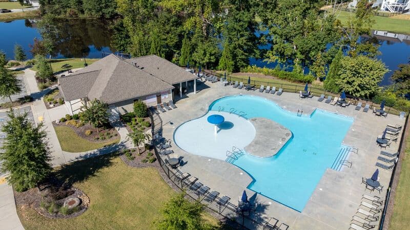 Flowery Branch House: 6079 Hoot Owl Lane