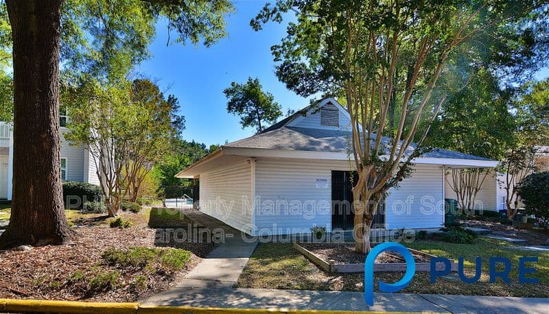 Columbia House: 308 Percival Rd