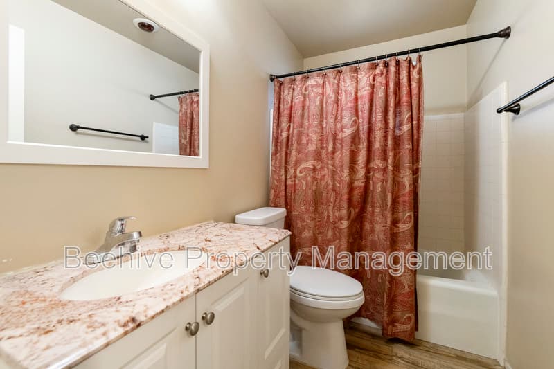 Mesa House: 5328 E Decatur St