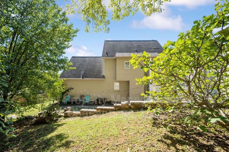 Ooltewah House: 5637 Tucker Rd