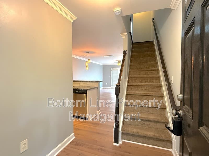 Charlotte Condo: 1218 Green Oaks Ln