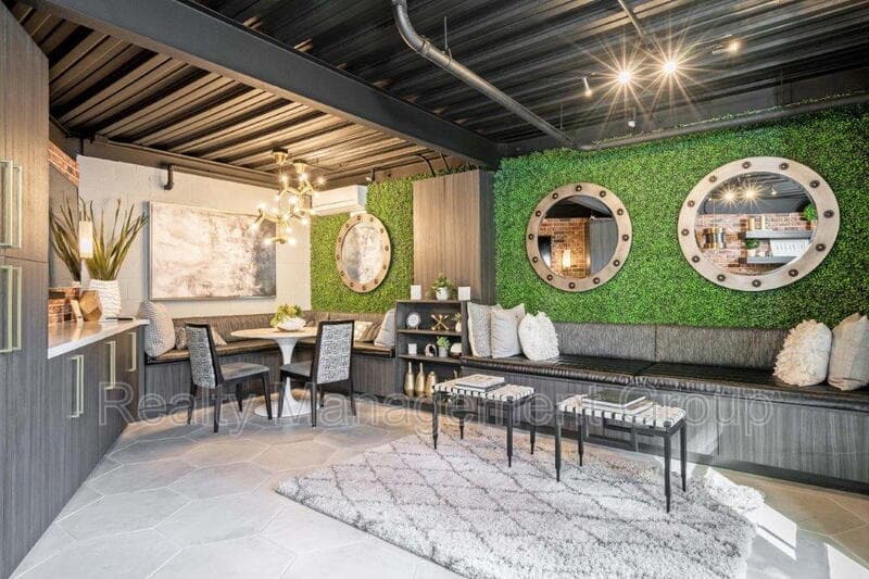 San Diego Condo: 877 Island Ave