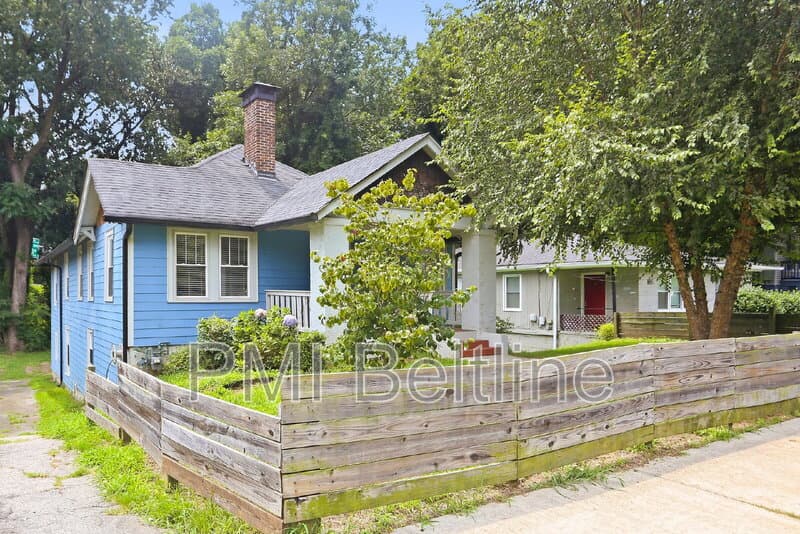 Atlanta House: 1164 Sells Avenue Southwest