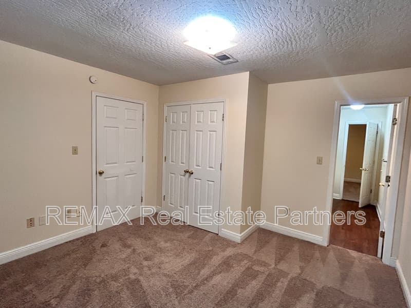 Hattiesburg Condo: 121 Lexington Dr