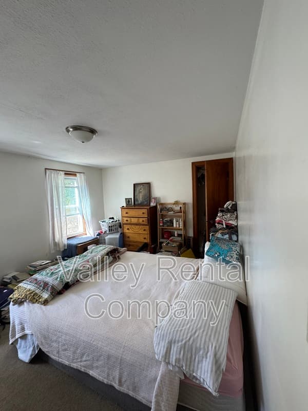 South Hadley Condo: 56 Lyman Street - 2
