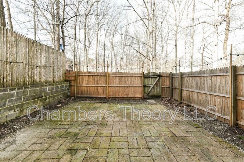 Springfield Condo: 5910 Prince James Dr