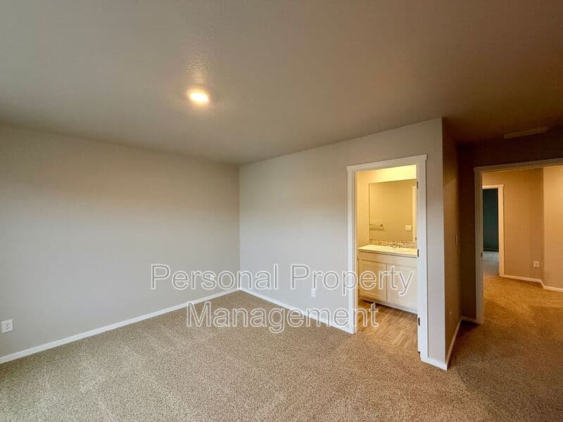 Vancouver House: 2633 NE 115th Place
