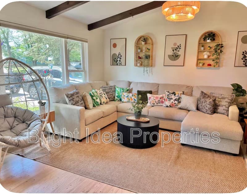 Saint Paul House: 896 Hadley Lane North