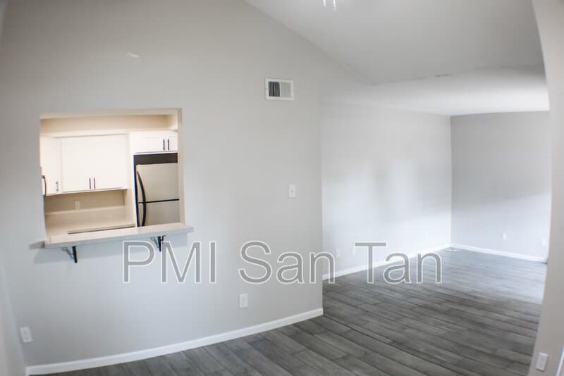 Tempe Condo: 821 South Casitas Drive