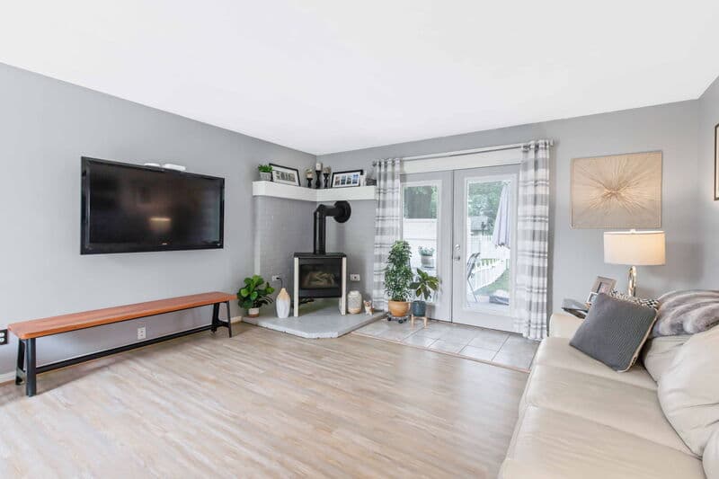 Littiz House: 24 Knollwood Drive