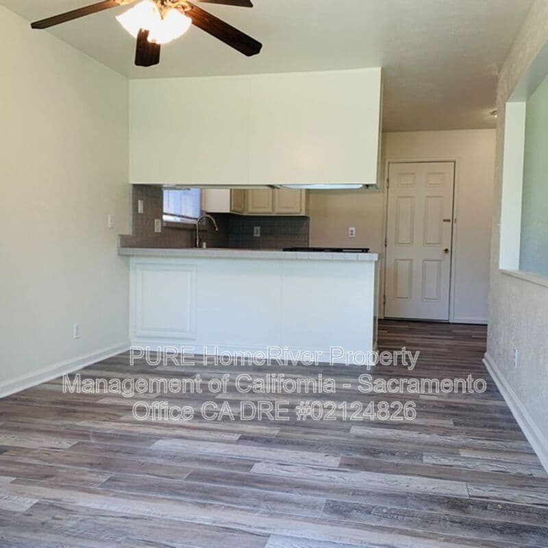 Sacramento House: 5320 Andrea Boulevard