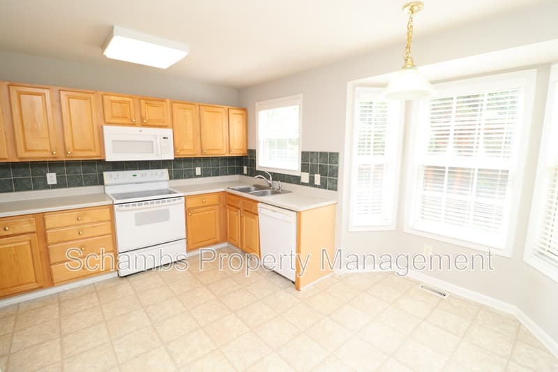 Durham House: 510 Wheeling Cir