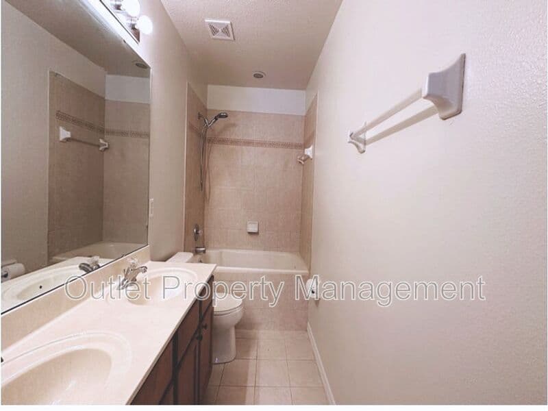 Orlando Townhome: 6114 Chapledale Drive
