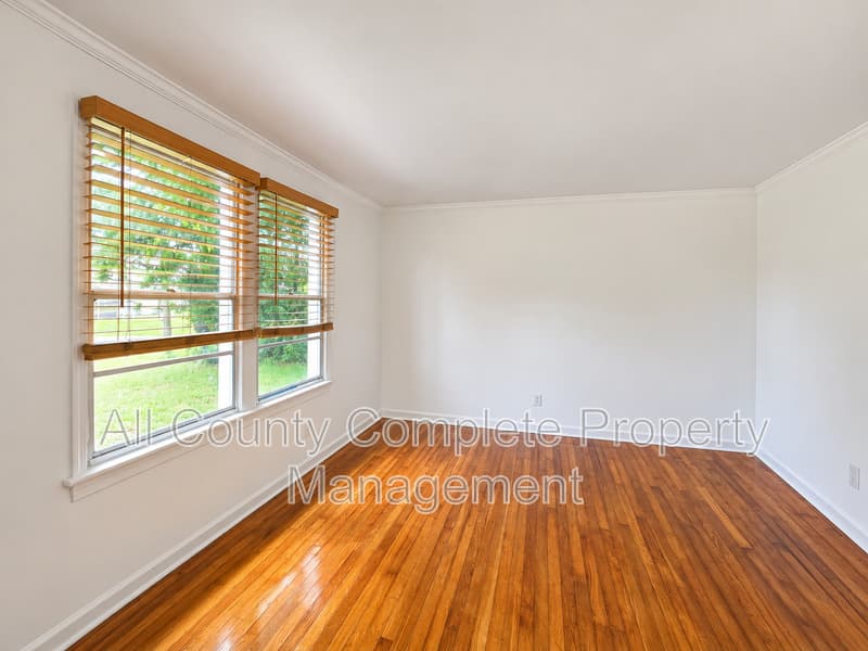 Jacksonville House: 4803 Lexington Ave