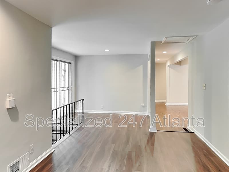 Atlanta Condo: 111 Leathers Cir NW
