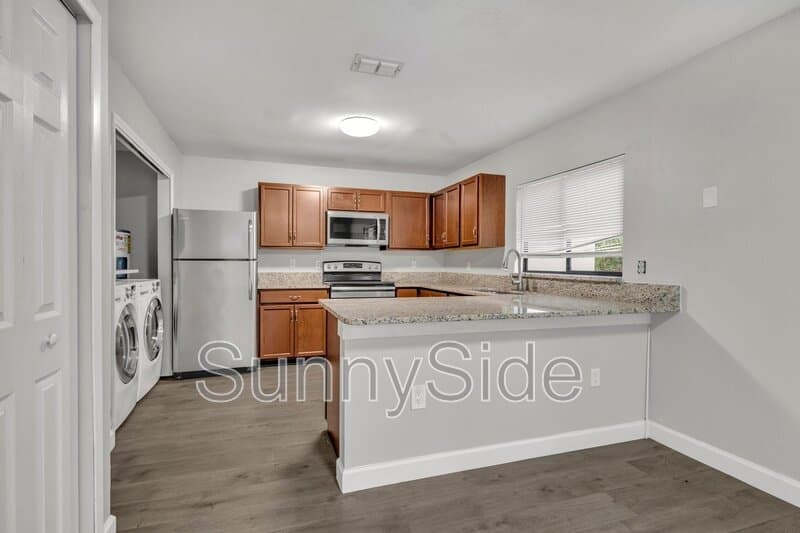 Ocoee Townhome: 631 Olympic Dr