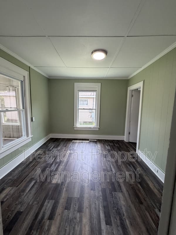 Rossville House: 714 Henderson Avenue