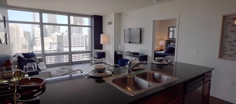 Chicago Condo: 552 W Kinzie St