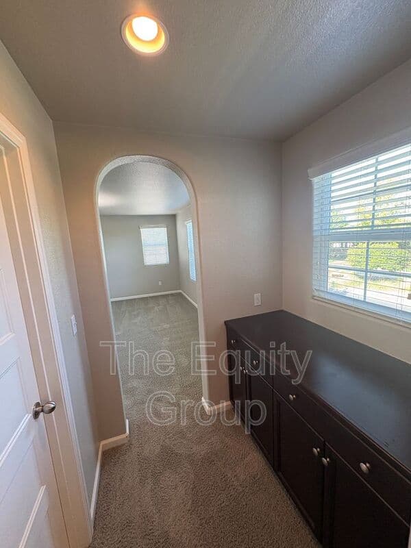 Clovis House: 3461 Alcove Way