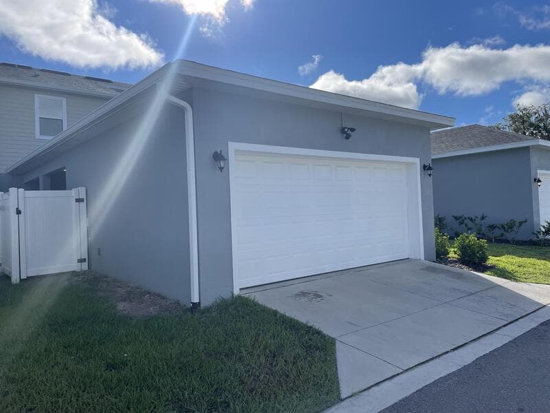 Wesley Chapel Townhome: 5211 Avalon Park Blvd - 1