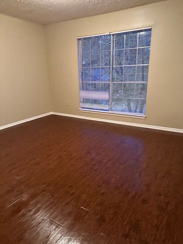 Memphis House: 3774 Hyacinth Dr